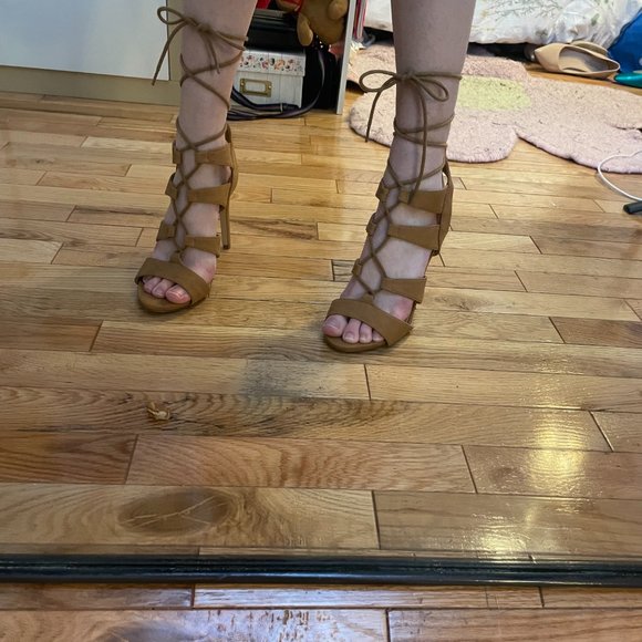Brown Gladiator Heels! Size 7.5! - Picture 2 of 15